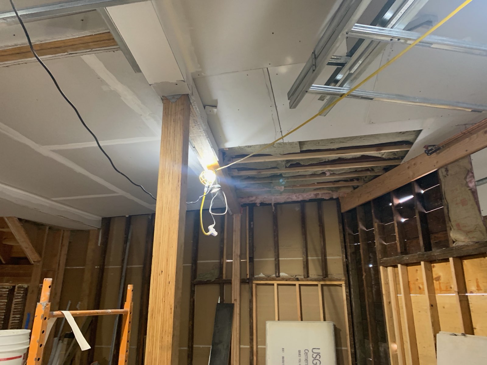 Premium retail fit-out — jewelry store
